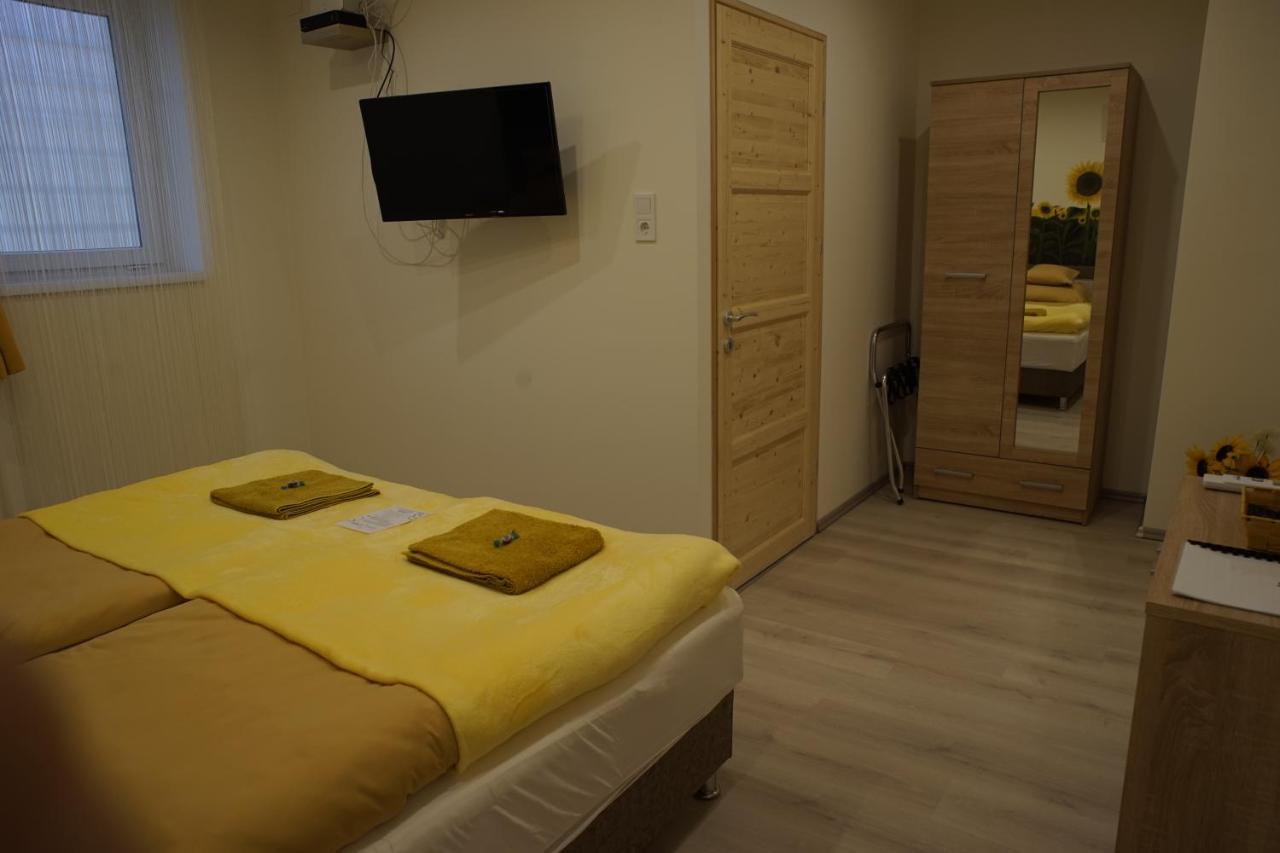 Csengő Vendégház Kiskoros Extérieur photo