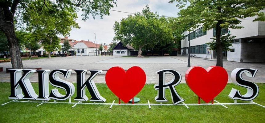 Csengő Vendégház Kiskoros Extérieur photo